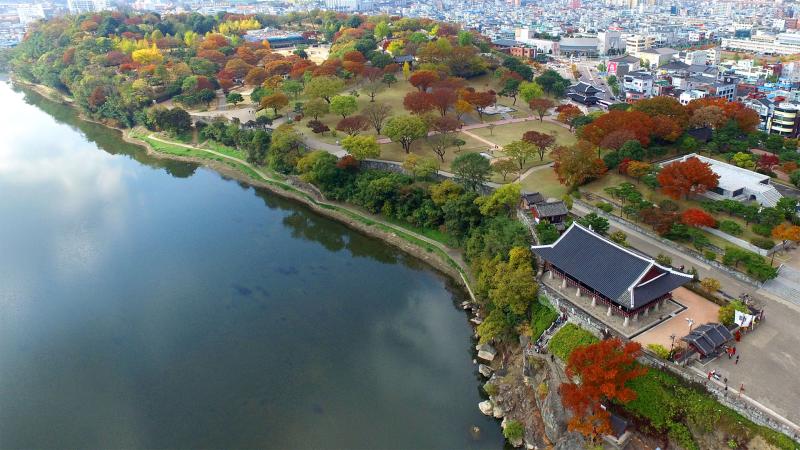 진주 최초의 사진관 <에나사진관> 김윤상 대표가 들려주는 나무전거리 이야기